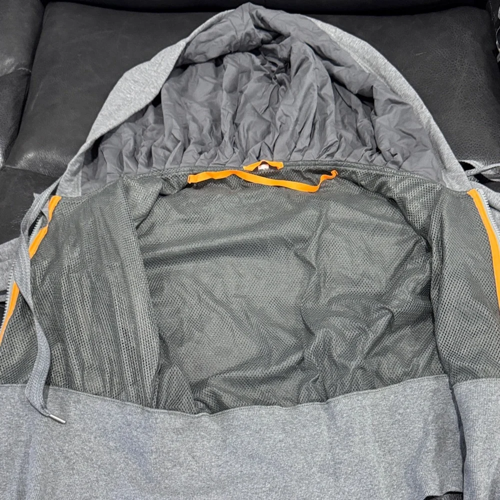 Lululemon Hoodie mesh lined hoodie - Picture 3 of 5